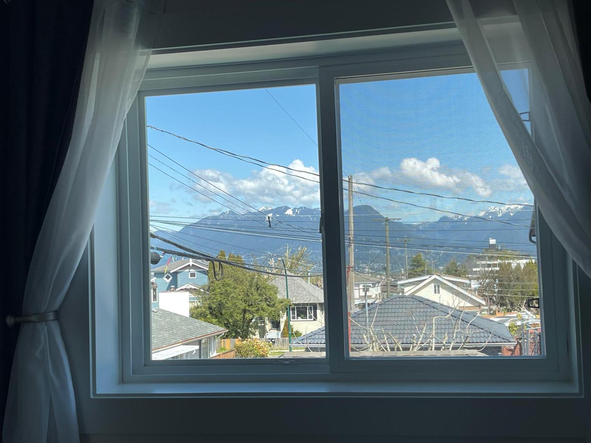 Entire New Cozy And Modern 2-Storey House Vancouver Esterno foto